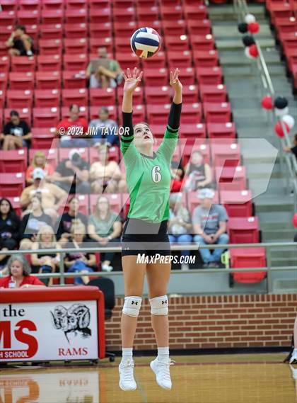 Thumbnail 1 in Iowa Park vs Millsap (Mineral Wells) photogallery.