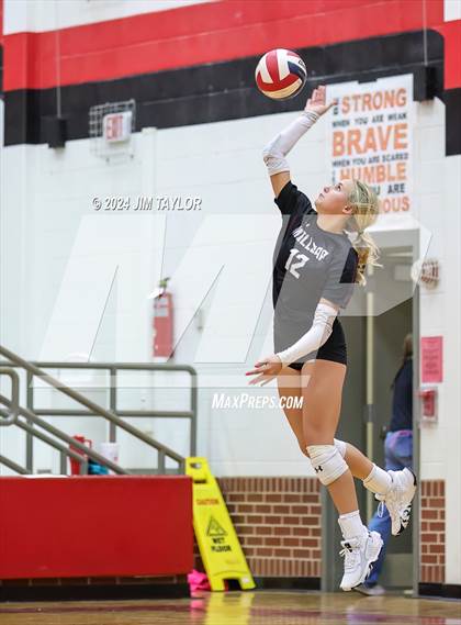 Thumbnail 2 in Iowa Park vs Millsap (Mineral Wells) photogallery.