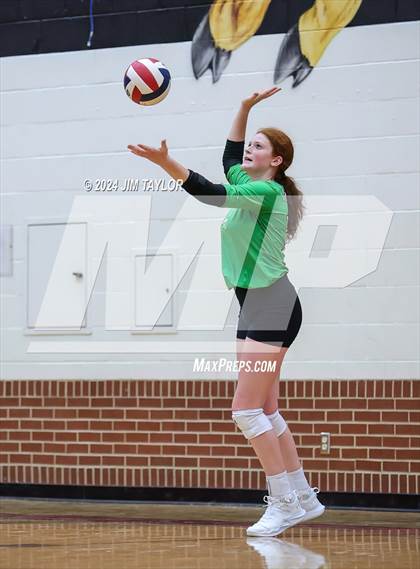 Thumbnail 2 in Iowa Park vs Millsap (Mineral Wells) photogallery.