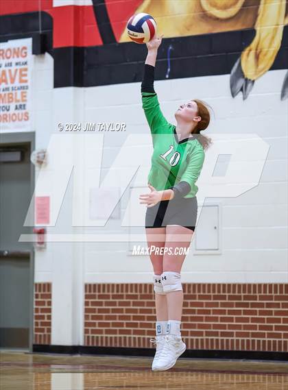 Thumbnail 1 in Iowa Park vs Millsap (Mineral Wells) photogallery.