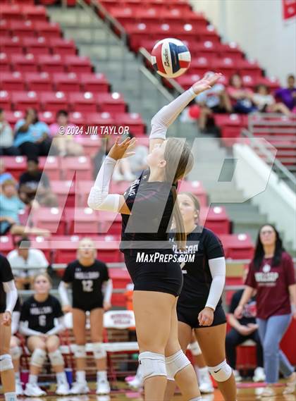 Thumbnail 2 in Iowa Park vs Millsap (Mineral Wells) photogallery.