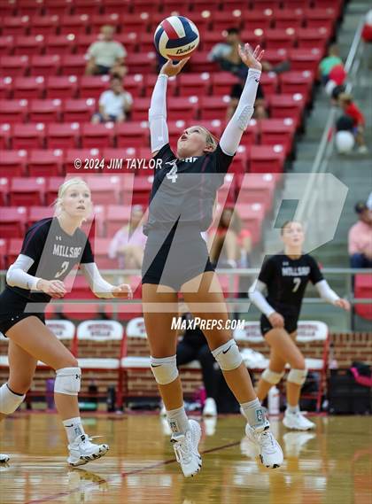 Thumbnail 3 in Iowa Park vs Millsap (Mineral Wells) photogallery.