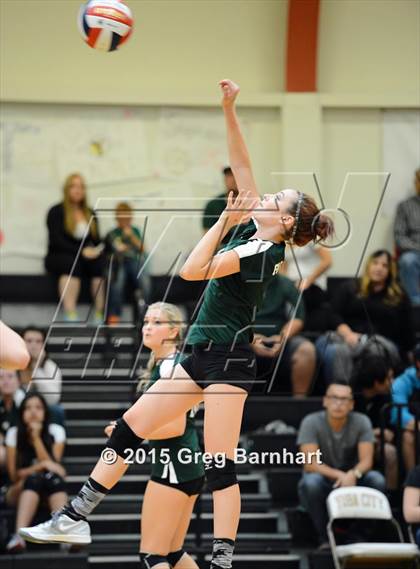 Thumbnail 1 in River Valley @ Yuba City photogallery.