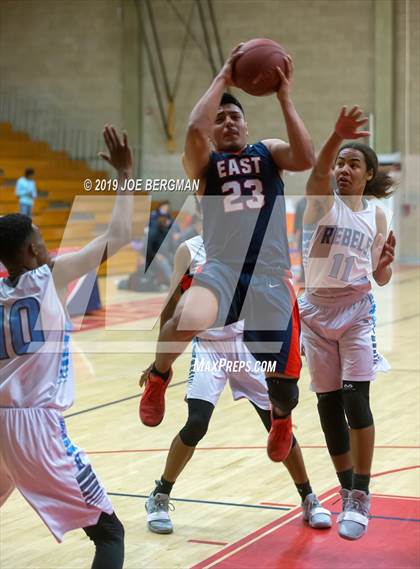 Thumbnail 3 in South @ East Bakersfield (Ralph Krave Memorial Tournament) photogallery.