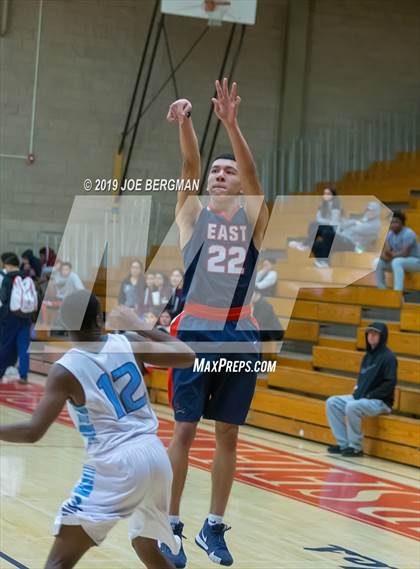 Thumbnail 2 in South @ East Bakersfield (Ralph Krave Memorial Tournament) photogallery.