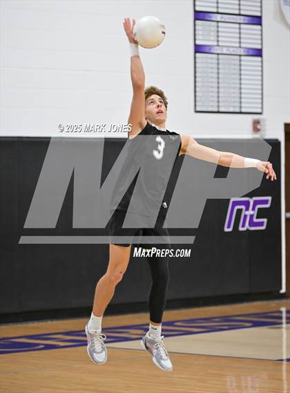 Thumbnail 3 in Northwest Christian vs. Seton Catholic (AIA 3A Semifinal) photogallery.