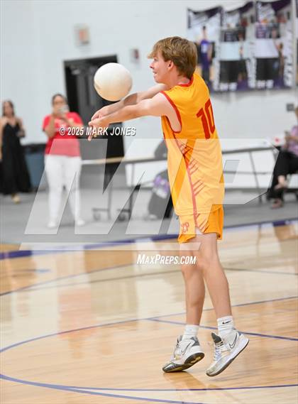 Thumbnail 2 in Northwest Christian vs. Seton Catholic (AIA 3A Semifinal) photogallery.