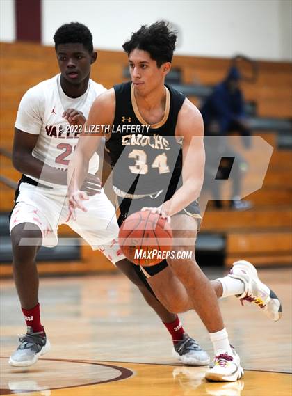 Thumbnail 3 in Enochs vs Vallejo (Stonebarger Tournament) photogallery.