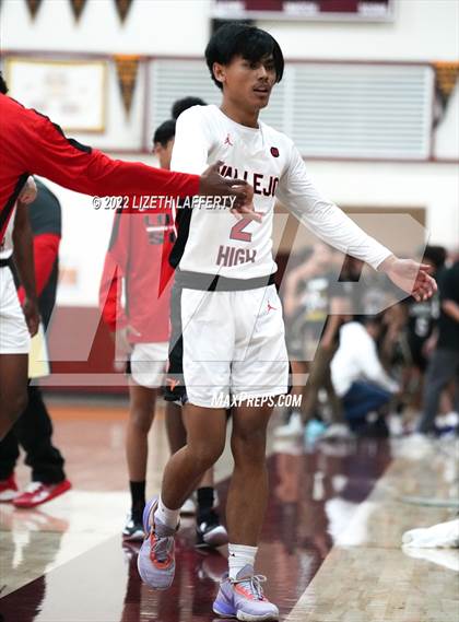 Thumbnail 3 in Enochs vs Vallejo (Stonebarger Tournament) photogallery.