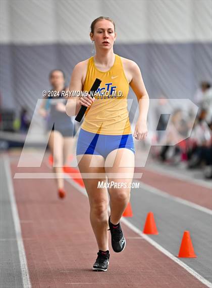 Thumbnail 3 in Red Devil Classic (4 x 800 Meter Relay) photogallery.