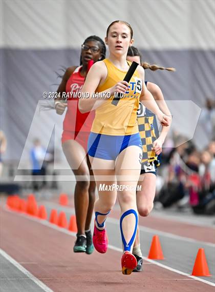 Thumbnail 1 in Red Devil Classic (4 x 800 Meter Relay) photogallery.