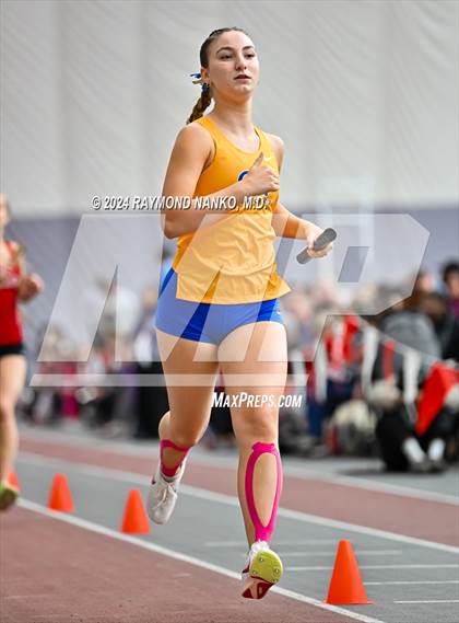 Thumbnail 2 in Red Devil Classic (4 x 800 Meter Relay) photogallery.