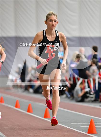 Thumbnail 1 in Red Devil Classic (4 x 800 Meter Relay) photogallery.