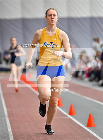 Thumbnail 1 in Red Devil Classic (4 x 800 Meter Relay) photogallery.