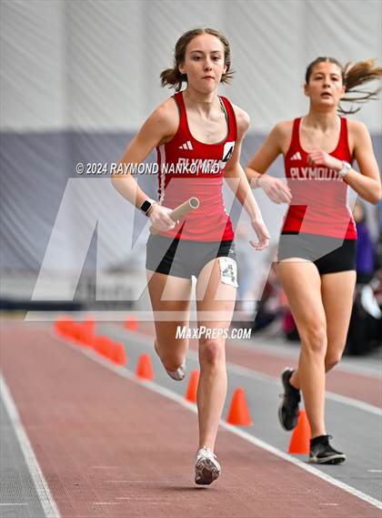 Thumbnail 2 in Red Devil Classic (4 x 800 Meter Relay) photogallery.
