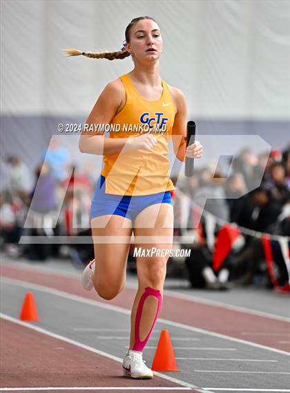 Thumbnail 3 in Red Devil Classic (4 x 800 Meter Relay) photogallery.