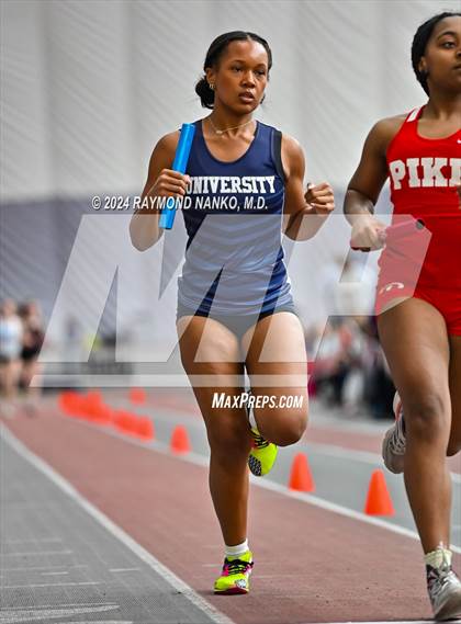Thumbnail 3 in Red Devil Classic (4 x 800 Meter Relay) photogallery.