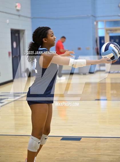 Thumbnail 3 in Cardinal Newman vs. Daniel (Dorman Tournament of Champions) photogallery.