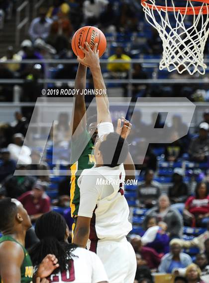 Thumbnail 3 in Walker vs. Ouachita Parish (LHSAA 5A Marsh Madness Final) photogallery.