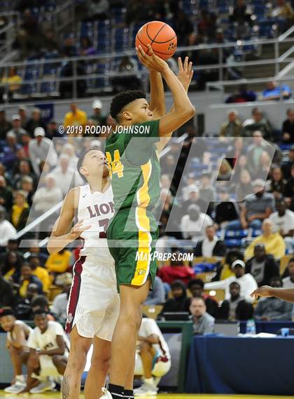 Thumbnail 3 in Walker vs. Ouachita Parish (LHSAA 5A Marsh Madness Final) photogallery.