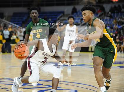 Thumbnail 2 in Walker vs. Ouachita Parish (LHSAA 5A Marsh Madness Final) photogallery.