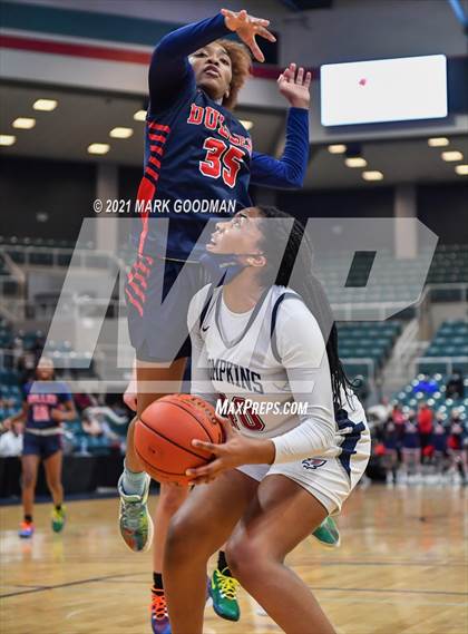 Thumbnail 2 in Tompkins vs Fort Bend Dulles (UIL 6A Quarterfinal Playoff) photogallery.