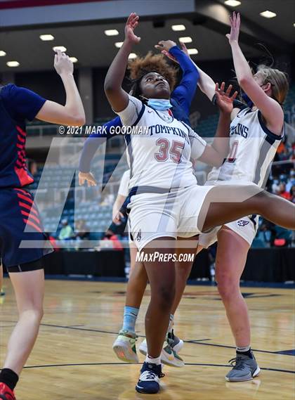 Thumbnail 3 in Tompkins vs Fort Bend Dulles (UIL 6A Quarterfinal Playoff) photogallery.