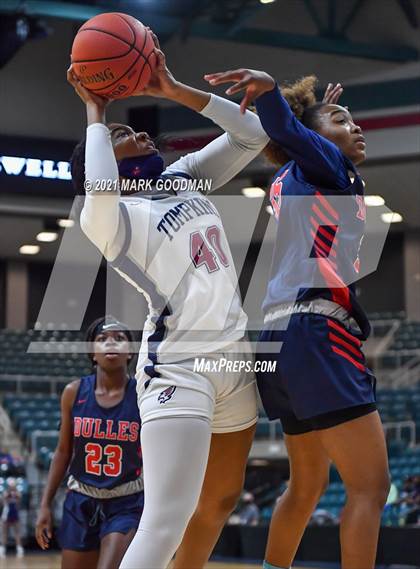 Thumbnail 3 in Tompkins vs Fort Bend Dulles (UIL 6A Quarterfinal Playoff) photogallery.