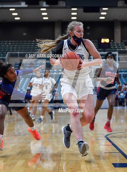 Thumbnail 2 in Tompkins vs Fort Bend Dulles (UIL 6A Quarterfinal Playoff) photogallery.