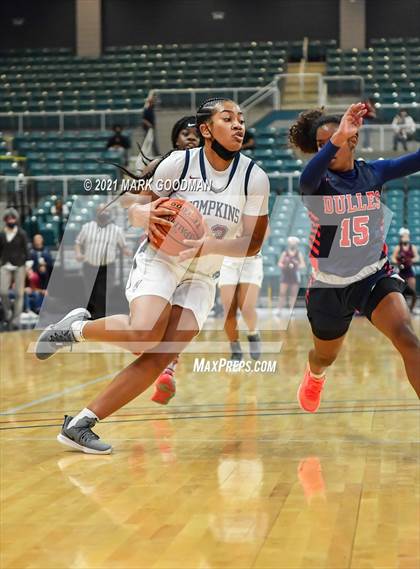 Thumbnail 2 in Tompkins vs Fort Bend Dulles (UIL 6A Quarterfinal Playoff) photogallery.