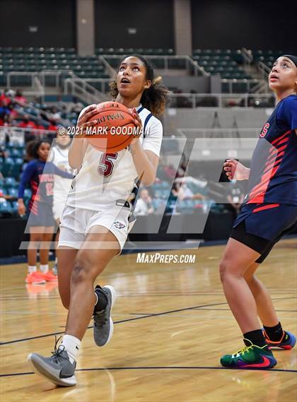 Thumbnail 3 in Tompkins vs Fort Bend Dulles (UIL 6A Quarterfinal Playoff) photogallery.
