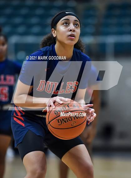 Thumbnail 3 in Tompkins vs Fort Bend Dulles (UIL 6A Quarterfinal Playoff) photogallery.