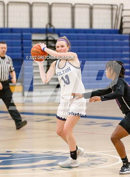 Thumbnail 1 in Hillhouse vs. Wilton photogallery.