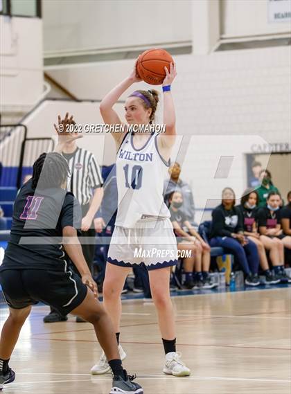 Thumbnail 2 in Hillhouse vs. Wilton photogallery.