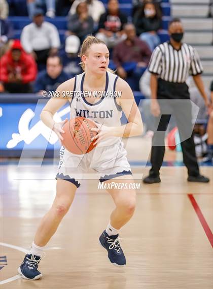Thumbnail 1 in Hillhouse vs. Wilton photogallery.