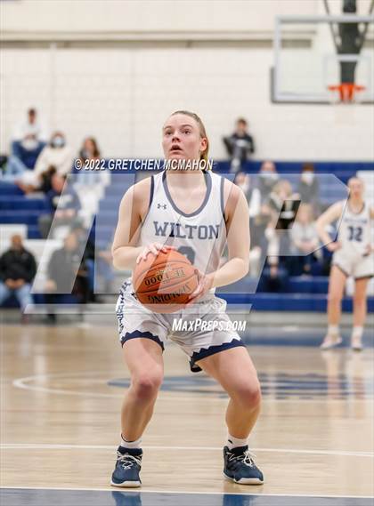 Thumbnail 1 in Hillhouse vs. Wilton photogallery.