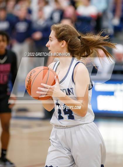 Thumbnail 3 in Hillhouse vs. Wilton photogallery.