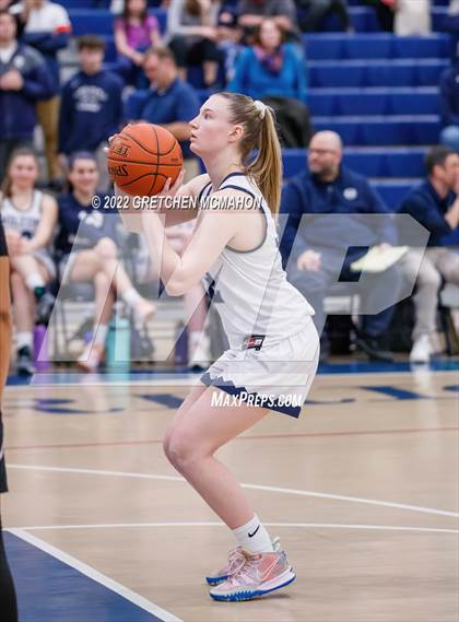 Thumbnail 1 in Hillhouse vs. Wilton photogallery.