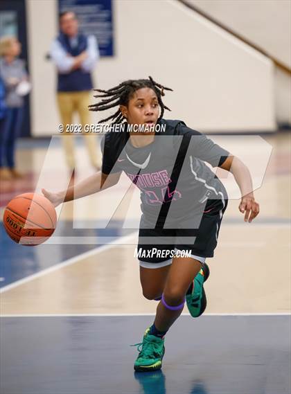 Thumbnail 1 in Hillhouse vs. Wilton photogallery.