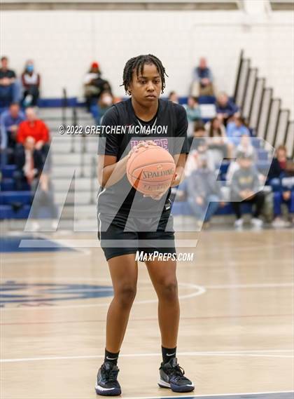 Thumbnail 1 in Hillhouse vs. Wilton photogallery.