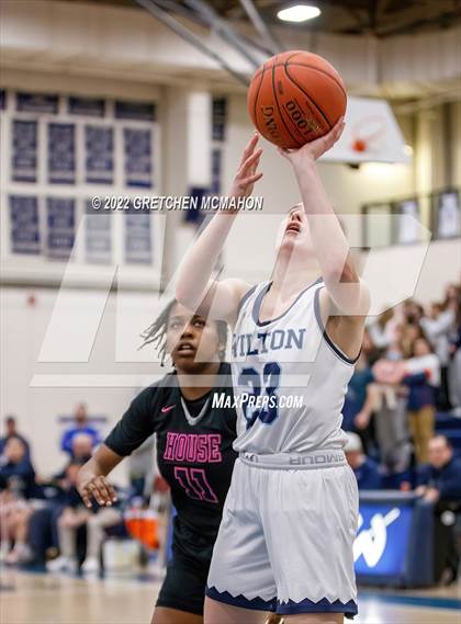 Thumbnail 1 in Hillhouse vs. Wilton photogallery.