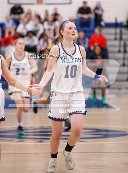 Thumbnail 2 in Hillhouse vs. Wilton photogallery.
