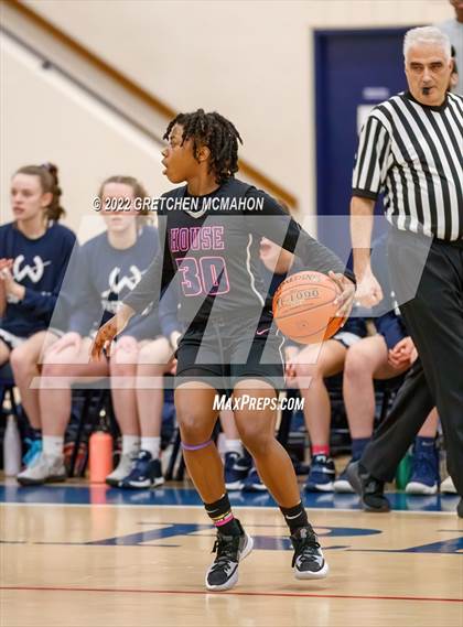 Thumbnail 3 in Hillhouse vs. Wilton photogallery.