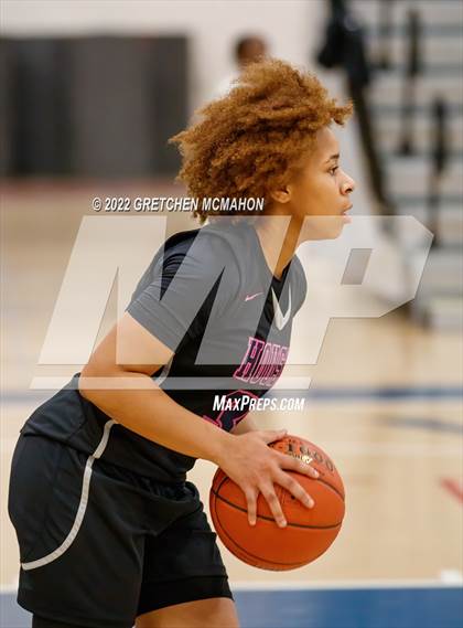 Thumbnail 1 in Hillhouse vs. Wilton photogallery.