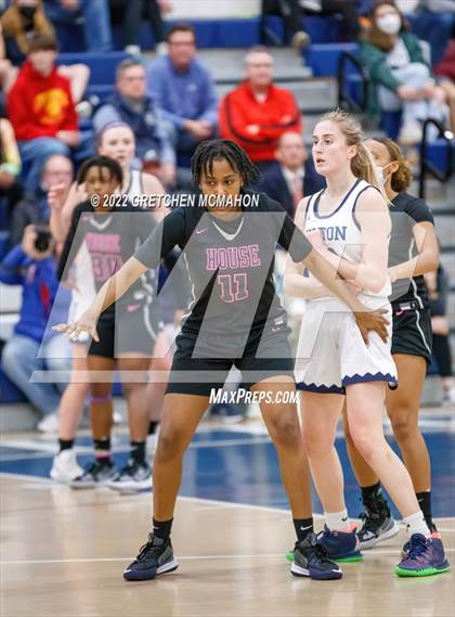 Thumbnail 3 in Hillhouse vs. Wilton photogallery.