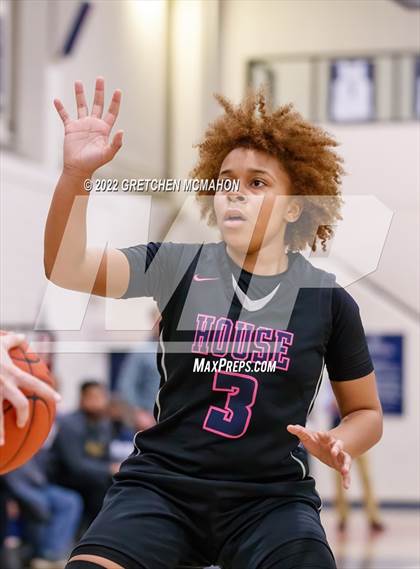 Thumbnail 2 in Hillhouse vs. Wilton photogallery.