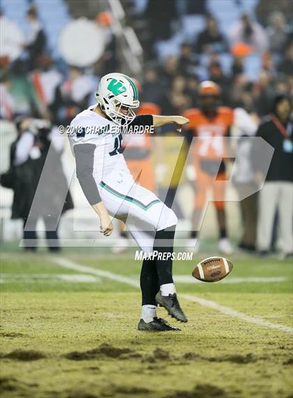Thumbnail 2 in SE Guilford vs. Weddington (NCHSAA 3AA Championship) photogallery.