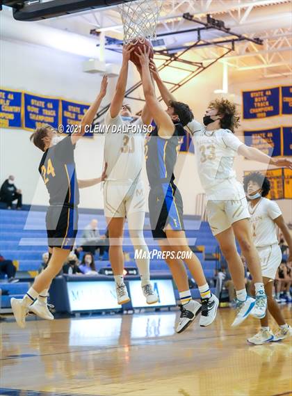 Thumbnail 3 in Wheat Ridge vs Mullen photogallery.