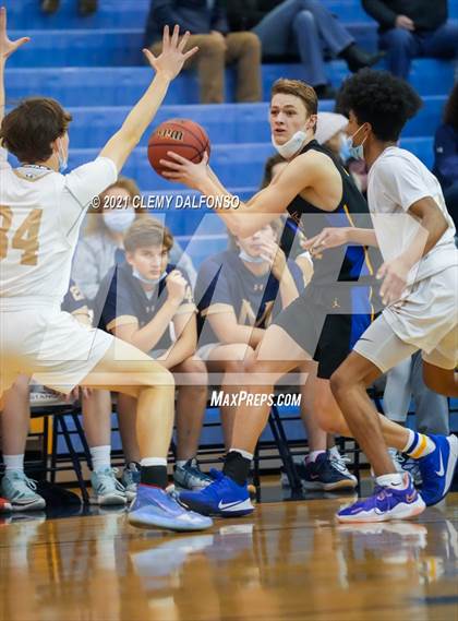 Thumbnail 3 in Wheat Ridge vs Mullen photogallery.