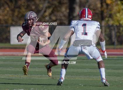 Thumbnail 2 in Monsignor Farrell vs. Archbishop Stepinac (NYCHSFL AAA Semifinal) photogallery.